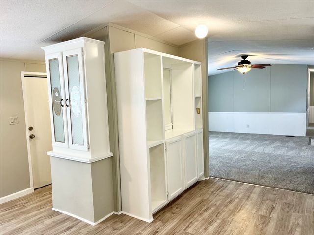 2205 Beechwood Drive, Arlington, TX 76006