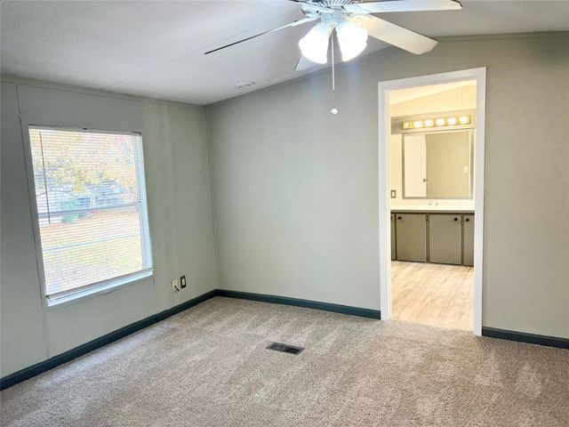 2205 Beechwood Drive, Arlington, TX 76006