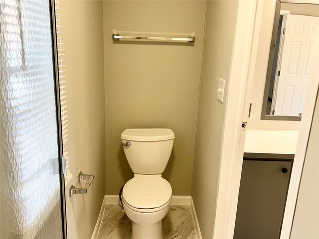 2205 Beechwood Drive, Arlington, TX 76006