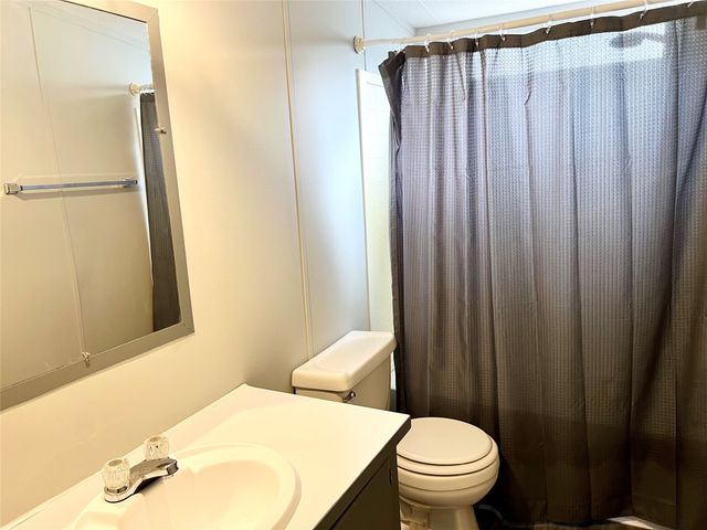 2205 Beechwood Drive, Arlington, TX 76006