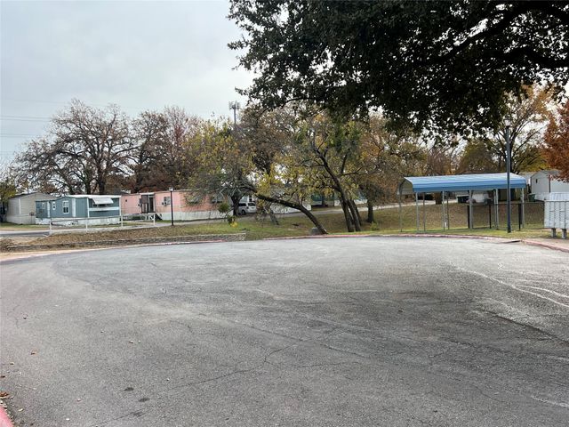 2205 Beechwood Drive, Arlington, TX 76006