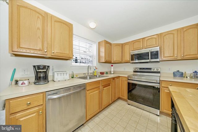 7523 SENECA RIDGE DR, York, PA 17403