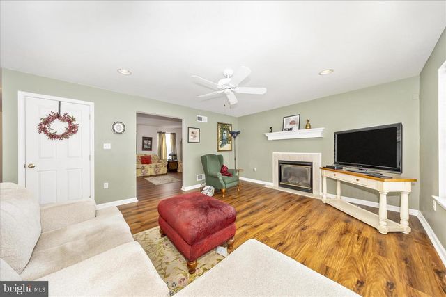 7523 SENECA RIDGE DR, York, PA 17403