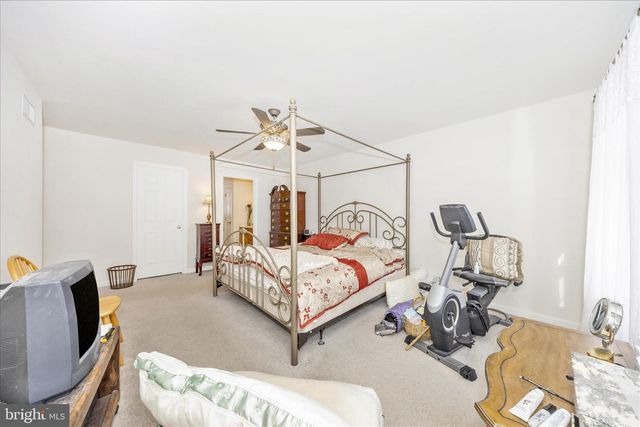 7523 SENECA RIDGE DR, York, PA 17403