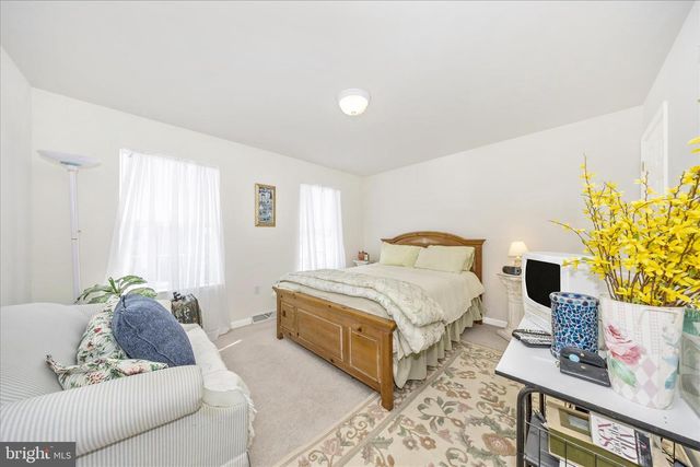 7523 SENECA RIDGE DR, York, PA 17403