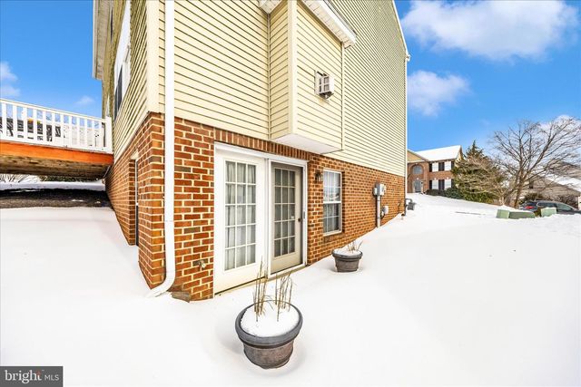 7523 SENECA RIDGE DR, York, PA 17403