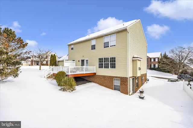 7523 SENECA RIDGE DR, York, PA 17403