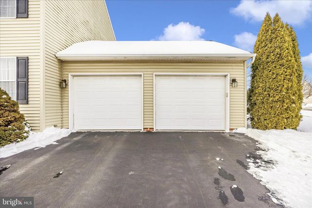 7523 SENECA RIDGE DR, York, PA 17403