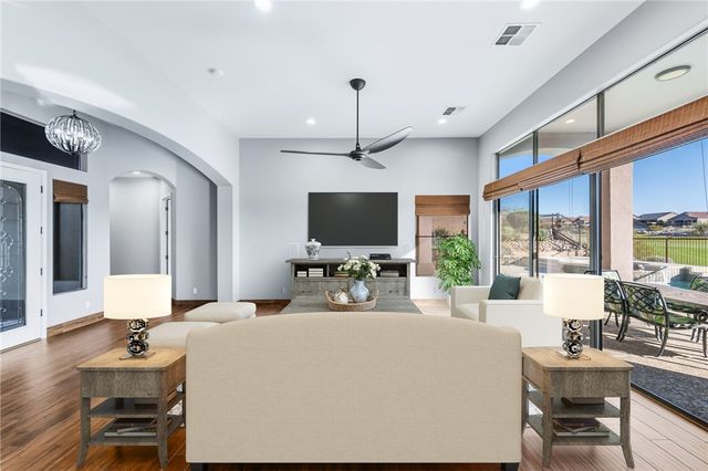 2836 Fort Silver Drive, Bullhead City, AZ 86429