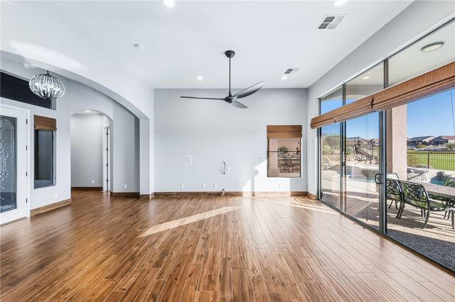 2836 Fort Silver Drive, Bullhead City, AZ 86429