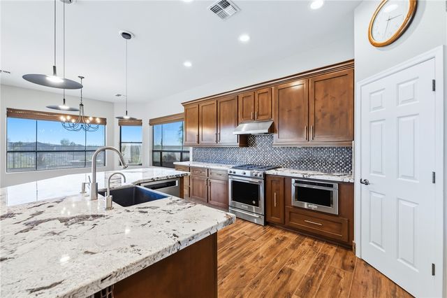 2836 Fort Silver Drive, Bullhead City, AZ 86429