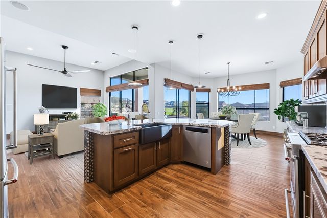 2836 Fort Silver Drive, Bullhead City, AZ 86429