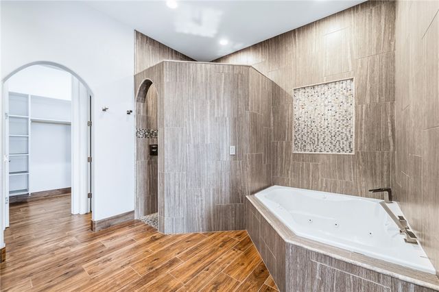 2836 Fort Silver Drive, Bullhead City, AZ 86429