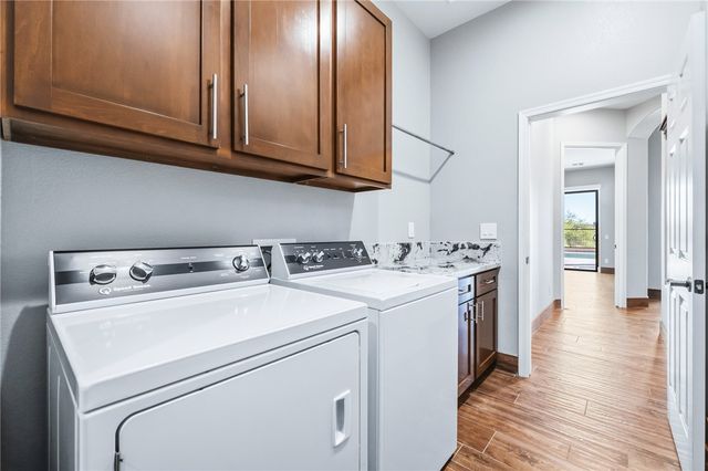 2836 Fort Silver Drive, Bullhead City, AZ 86429