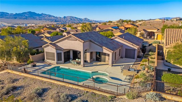 2836 Fort Silver Drive, Bullhead City, AZ 86429