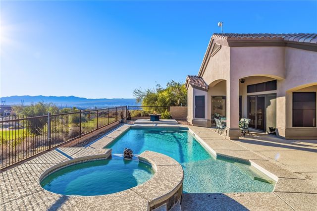 2836 Fort Silver Drive, Bullhead City, AZ 86429