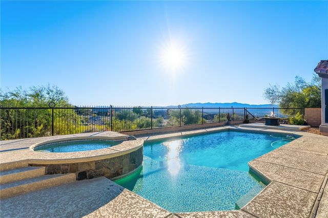 2836 Fort Silver Drive, Bullhead City, AZ 86429