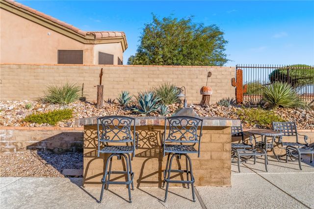 2836 Fort Silver Drive, Bullhead City, AZ 86429