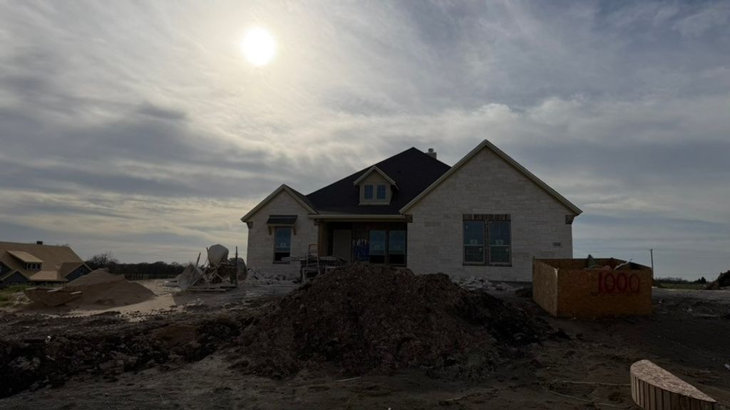 1000 Webb Court, Van Alstyne, TX 75495