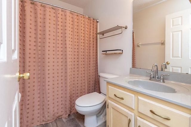 6600 SUNGATE CIR, Bartlett, TN 38135