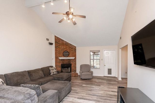 6600 SUNGATE CIR, Bartlett, TN 38135