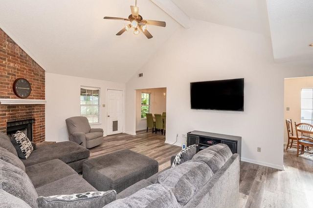 6600 SUNGATE CIR, Bartlett, TN 38135