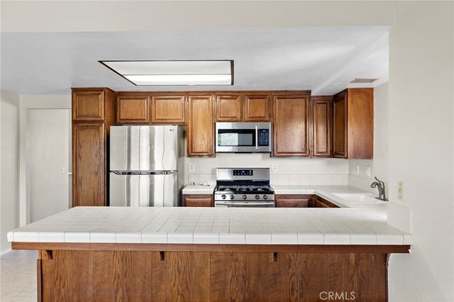 5050 Canyon Crest 7, Riverside, CA 92507