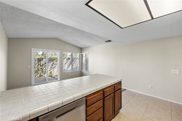 5050 Canyon Crest 7, Riverside, CA 92507