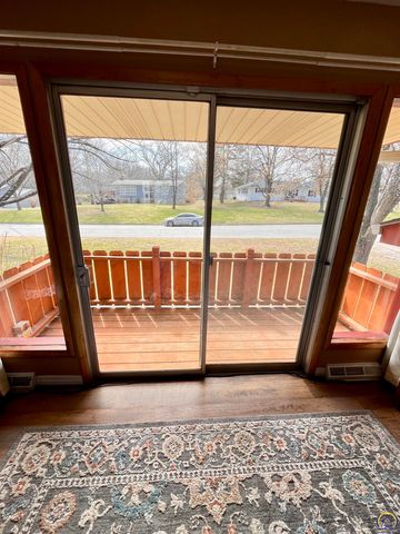 2152 Morningside Dr, Emporia, KS 66801