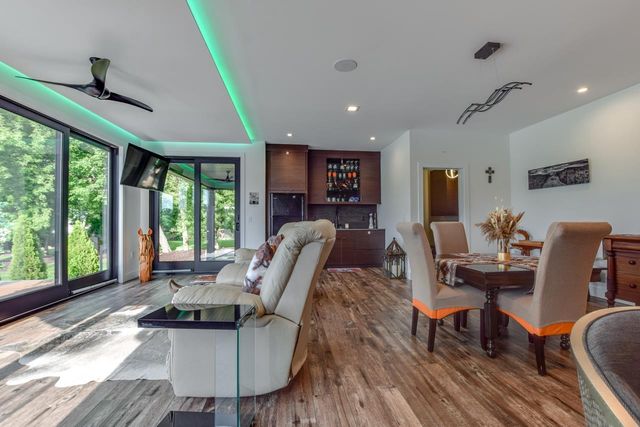 5803 Bellewood Drive, Waunakee, WI 53597