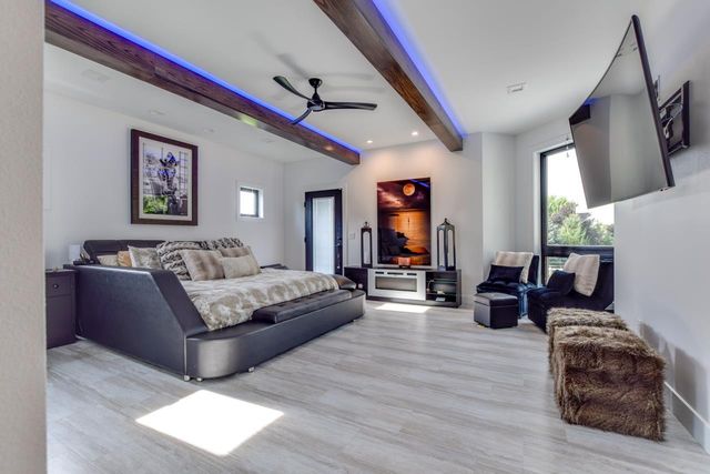 5803 Bellewood Drive, Waunakee, WI 53597