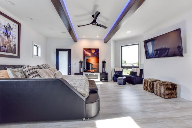 5803 Bellewood Drive, Waunakee, WI 53597