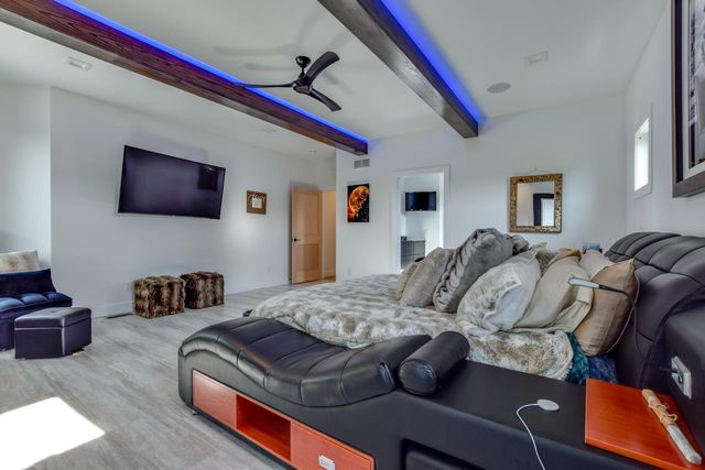 5803 Bellewood Drive, Waunakee, WI 53597