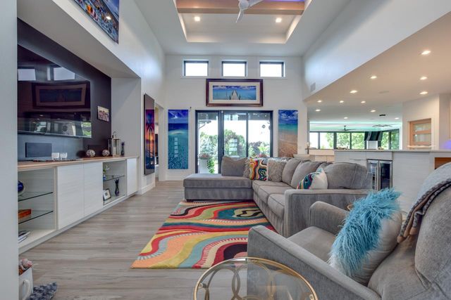 5803 Bellewood Drive, Waunakee, WI 53597