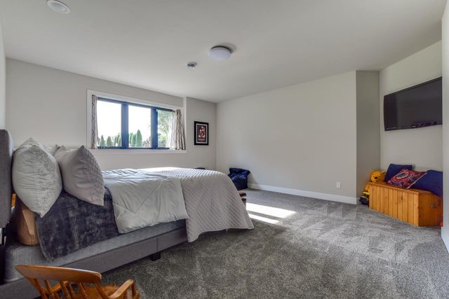 5803 Bellewood Drive, Waunakee, WI 53597