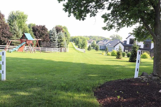 5803 Bellewood Drive, Waunakee, WI 53597