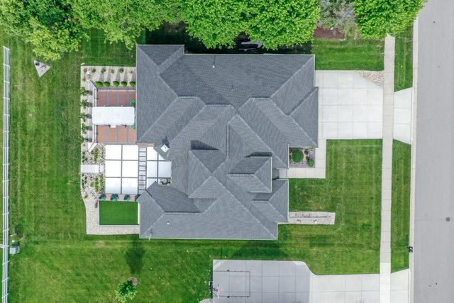 5803 Bellewood Drive, Waunakee, WI 53597