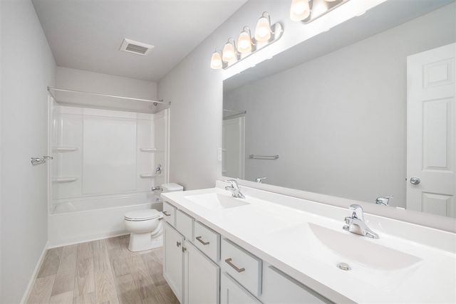 13718 Oasis Avenue, Holland, MI 49424