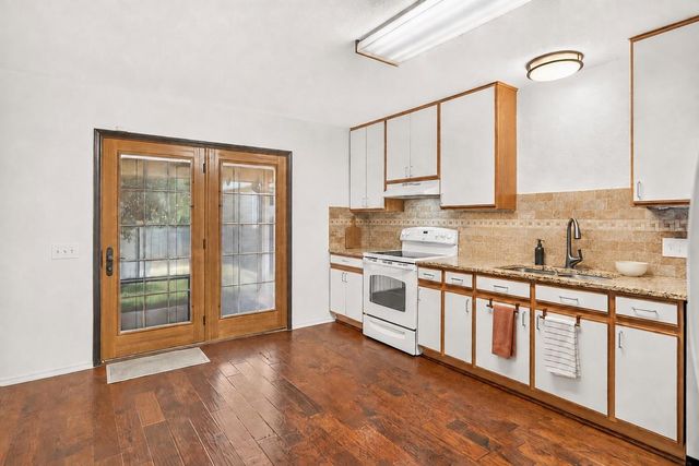 5108 N Hearsey DR, Austin, TX 78744