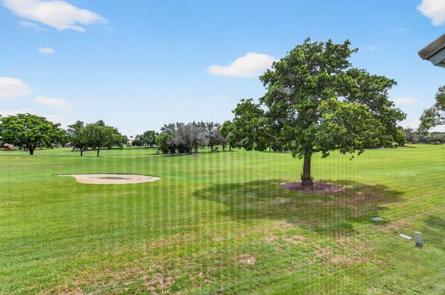 11618 Briarwood Circle 4, Boynton Beach, FL 33437