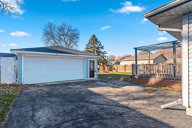 724 MELISSA STREET, Menasha, WI 54952