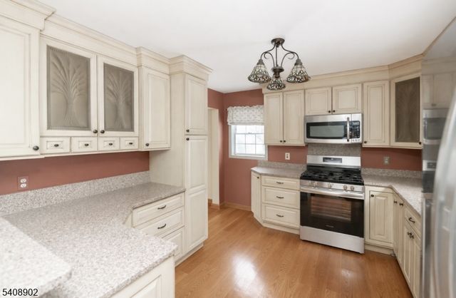 17 River View Drive, Hardwick Twp., NJ 07825