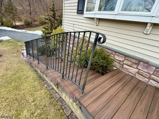 17 River View Drive, Hardwick Twp., NJ 07825