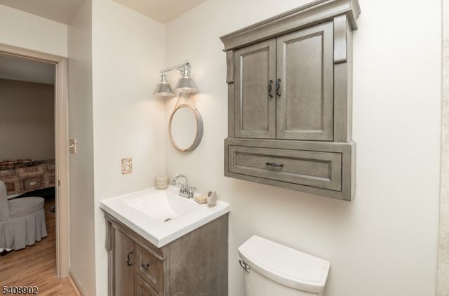 17 River View Drive, Hardwick Twp., NJ 07825