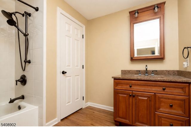 17 River View Drive, Hardwick Twp., NJ 07825