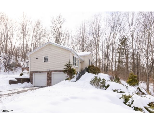 17 River View Drive, Hardwick Twp., NJ 07825