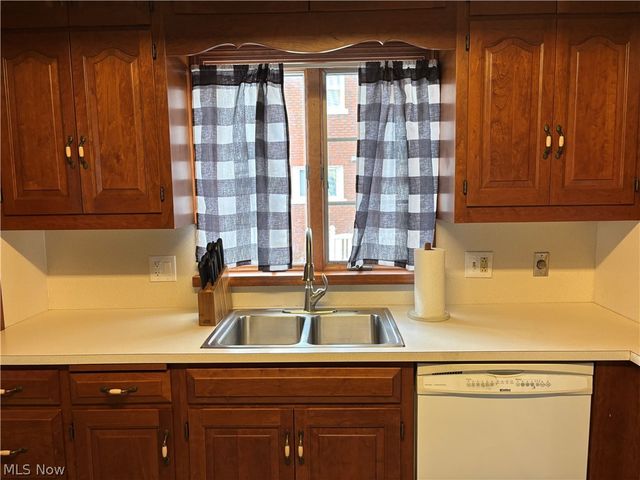 120 Prospect Street, Dover, OH 44622