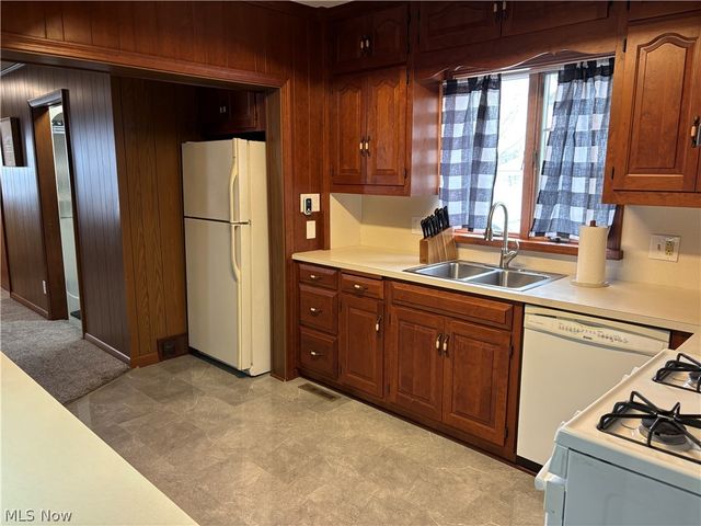 120 Prospect Street, Dover, OH 44622