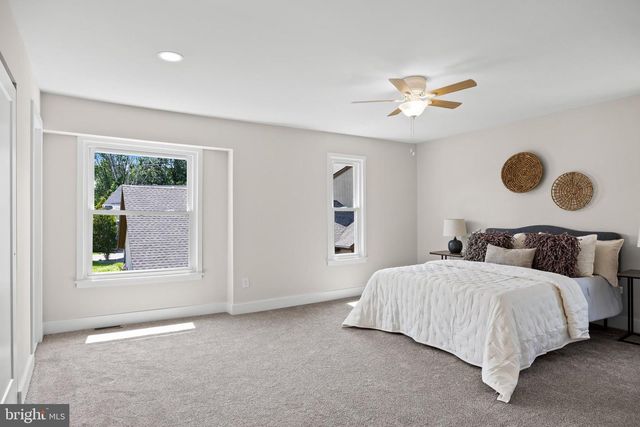 20 ROSE CT, Mount Laurel, NJ 08054