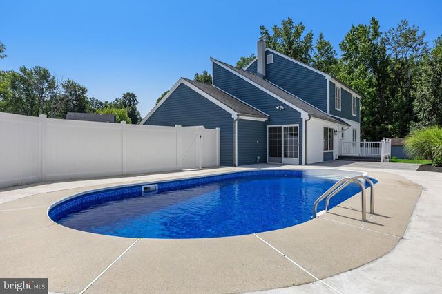 20 ROSE CT, Mount Laurel, NJ 08054